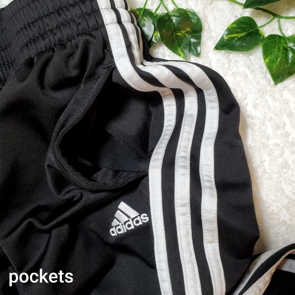 ● ADIDAS Track Pants ● - Picture 6 of 8